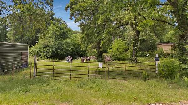 0.5 Acres of Land for Sale in Kemp, Texas