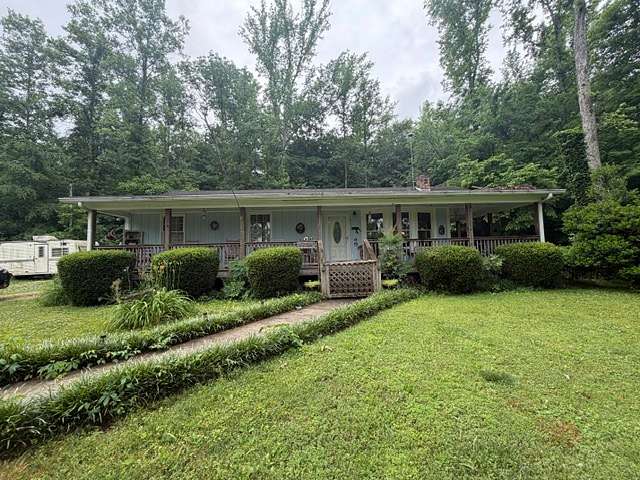 7.5 Acres of Land with Home for Sale in Ashland City, Tennessee