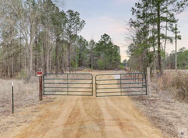 153 Acres of Land for Sale in Texarkana, Texas