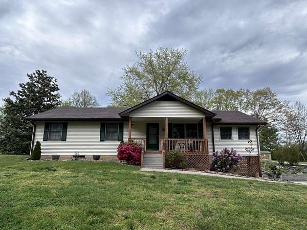 2.22 Acres of Land with Home for Sale in Albany, Kentucky