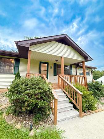 2.22 Acres of Land with Home for Sale in Albany, Kentucky