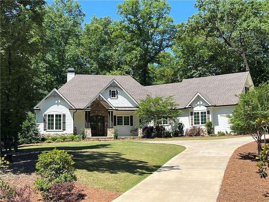 2.8 Acres of Land with Home for Sale in Opelika, Alabama