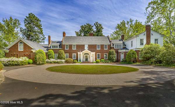 4.15 Acres of Land with Home for Sale in Pinehurst, North Carolina