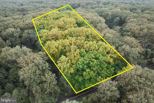 2.88 Acres of Residential Land for Sale in Great Falls, Virginia