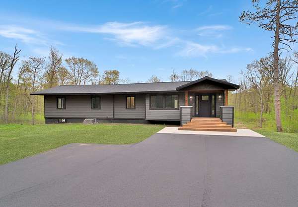 15.7 Acres of Recreational Land with Home for Sale in Brainerd, Minnesota