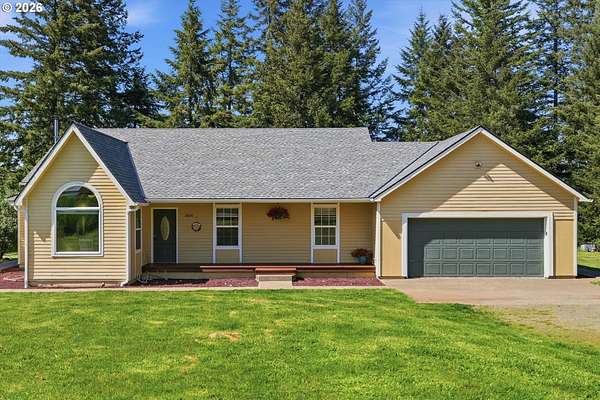 5 Acres of Land with Home for Sale in Scotts Mills, Oregon