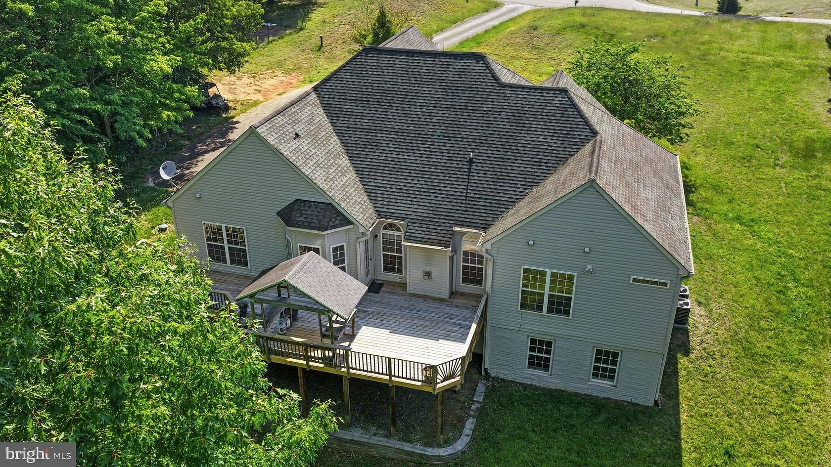 3 Acres of Land with Home for Sale in Fredericksburg, Virginia