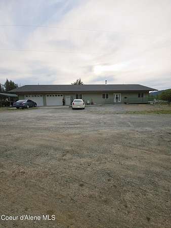2.5 Acres of Land with Home for Sale in Priest River, Idaho