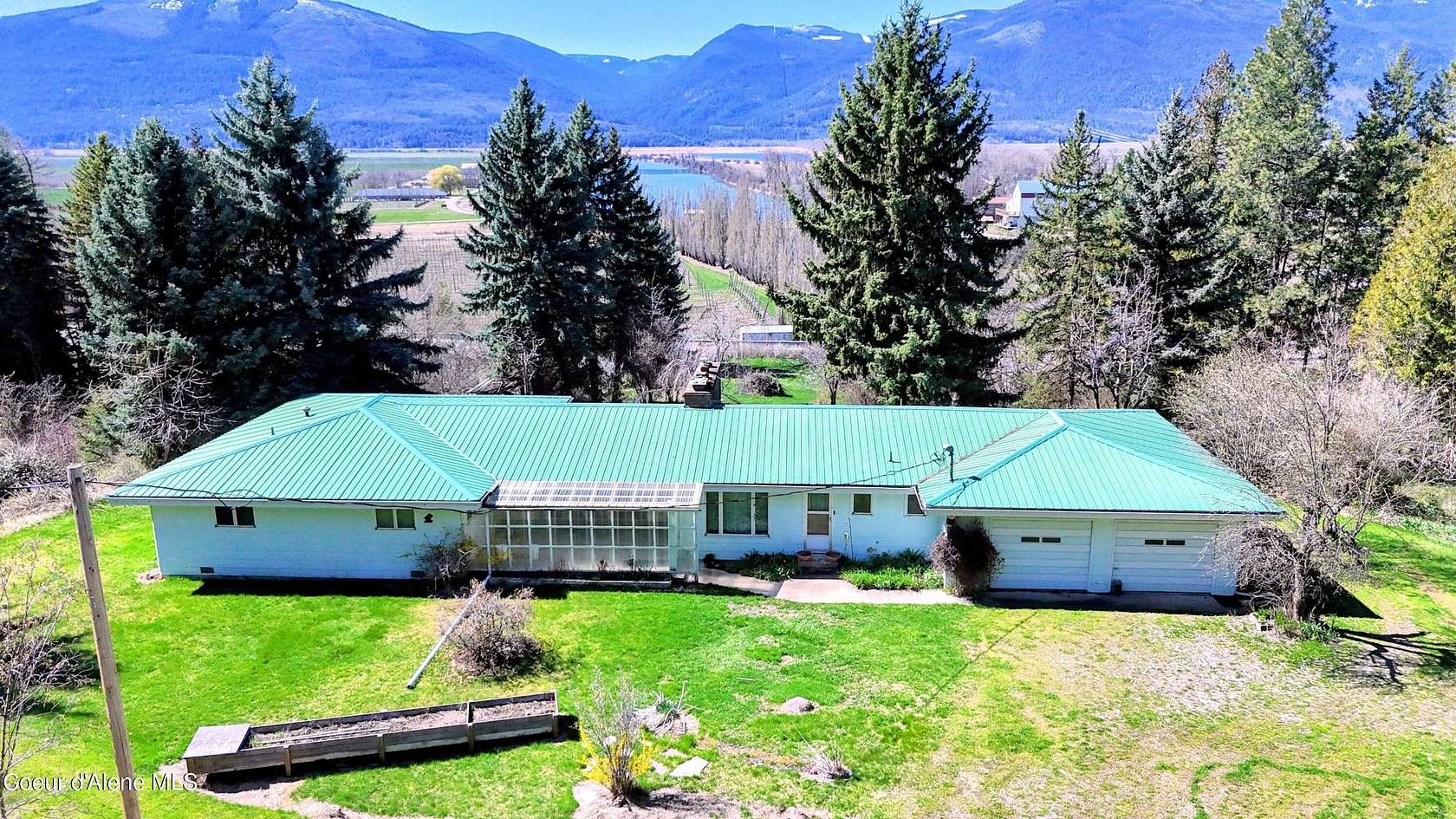 10.9 Acres of Land with Home for Sale in Bonners Ferry, Idaho