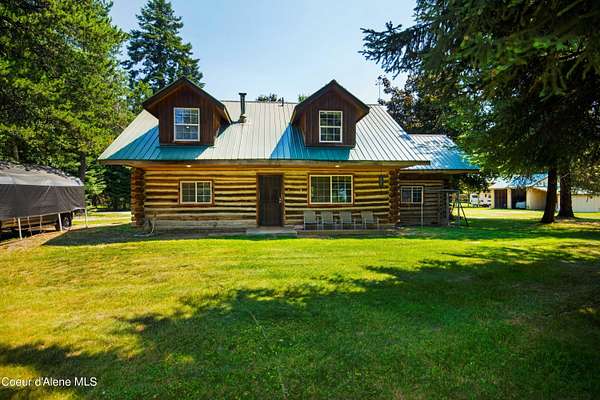 8.8 Acres of Land with Home for Sale in Sandpoint, Idaho