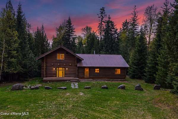 8 Acres of Land with Home for Sale in Sandpoint, Idaho