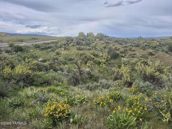 10 Acres of Land for Sale in Yakima, Washington