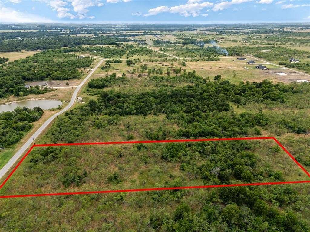 4.32 Acres of Land for Sale in Corsicana, Texas