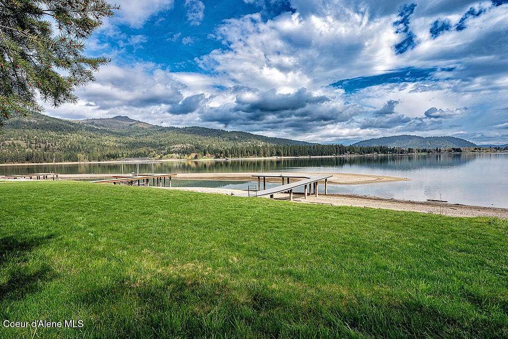 0.52 Acres of Residential Land for Sale in Priest River, Idaho