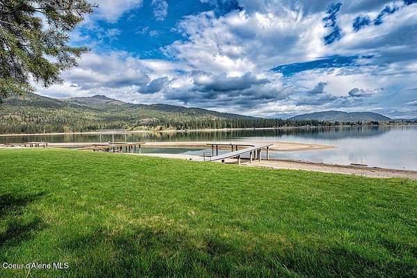 0.52 Acres of Residential Land for Sale in Priest River, Idaho