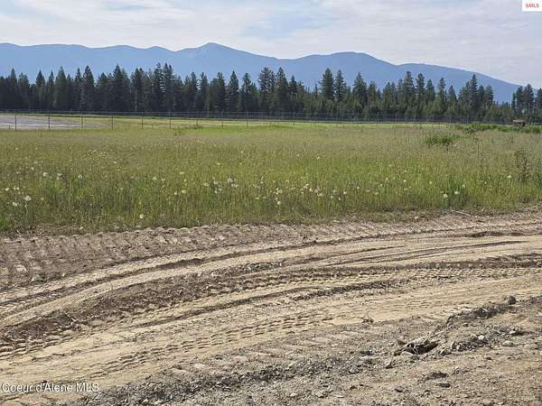 1 Acre of Mixed-Use Land for Sale in Bonners Ferry, Idaho