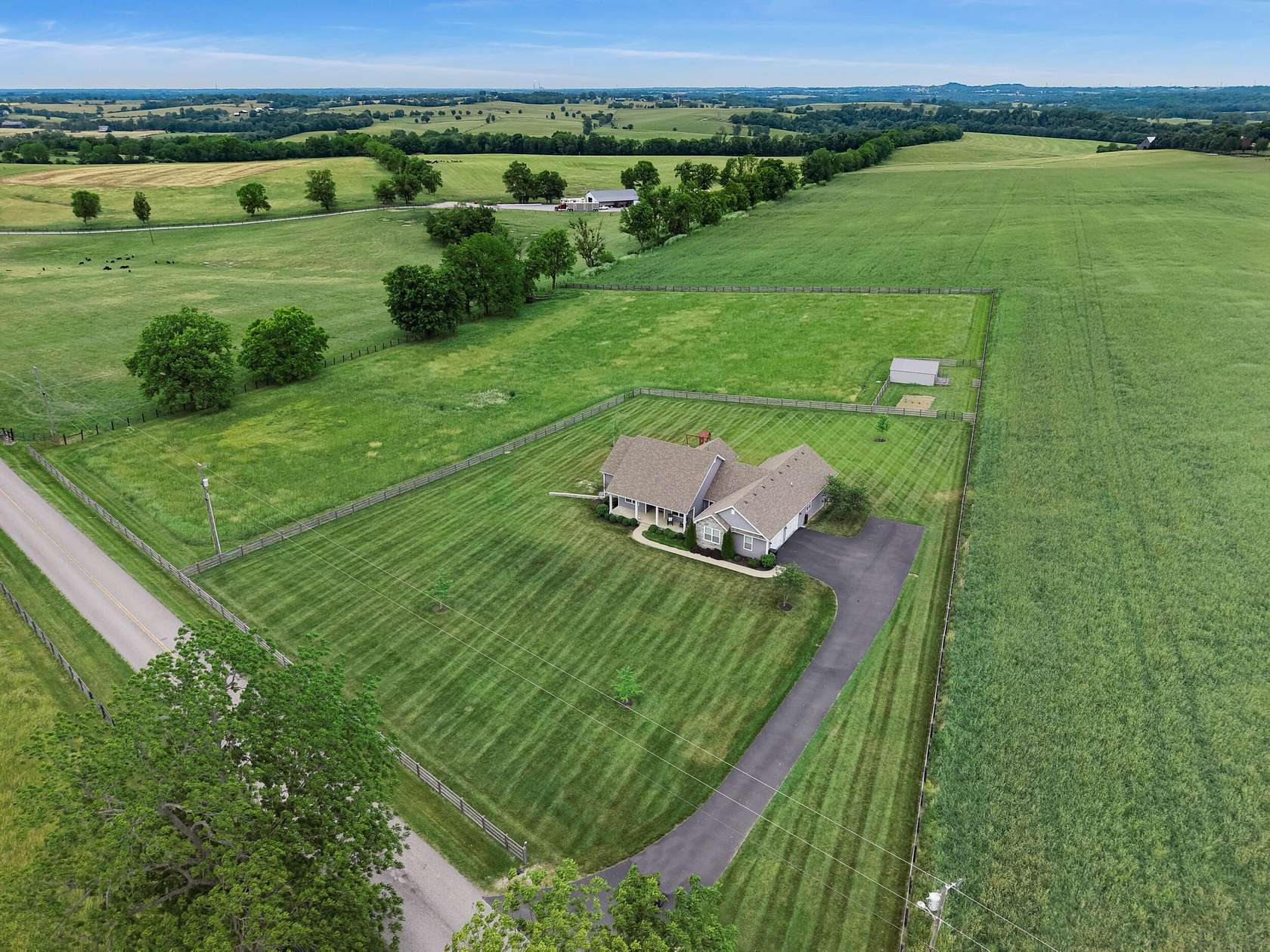 5 Acres of Land with Home for Sale in Lancaster, Kentucky