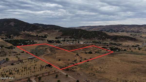 15.6 Acres of Recreational & Residential Land for Sale in Leona Valley, California