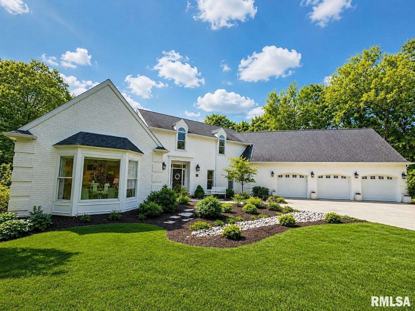 2.87 Acres of Land with Home for Sale in Peoria, Illinois