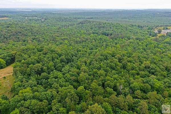 28 Acres of Recreational Land for Sale in De Queen, Arkansas