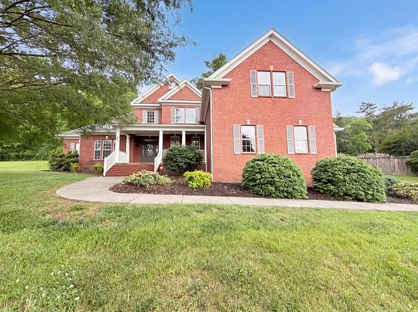 1.6 Acres of Land with Home for Sale in Franklin, Tennessee
