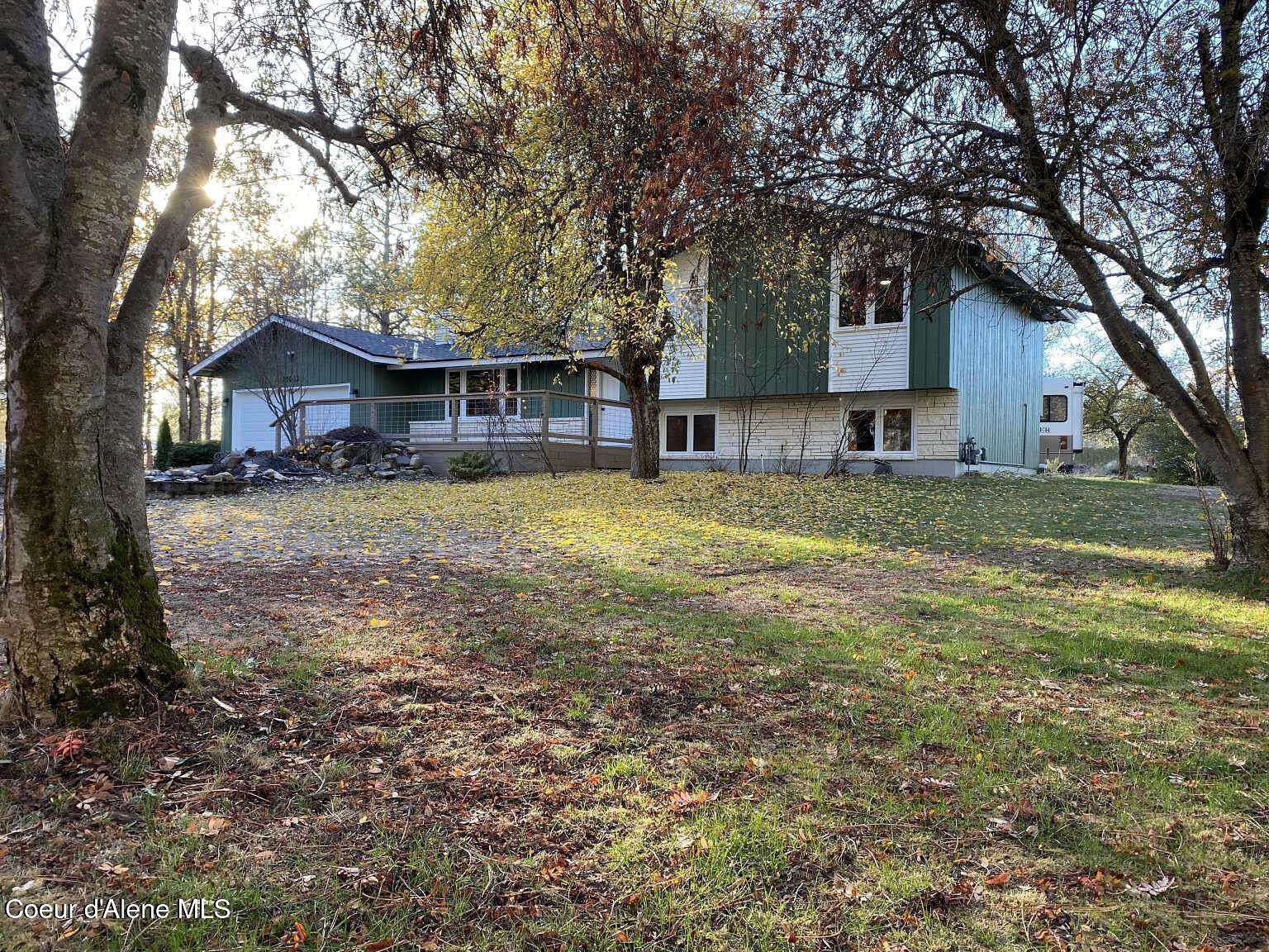 2.87 Acres of Land with Home for Sale in Chattaroy, Washington