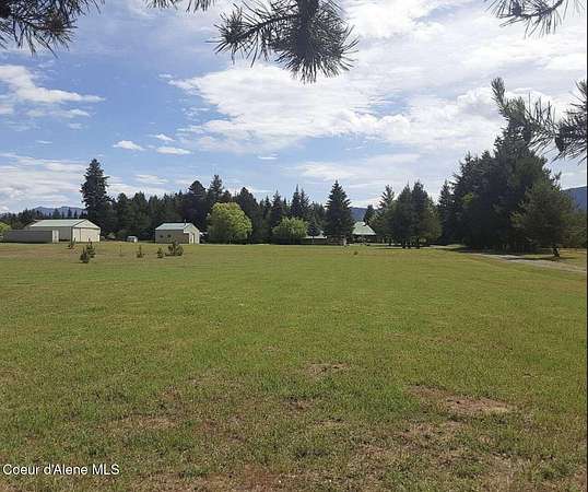 9.62 Acres of Land with Home for Sale in Bonners Ferry, Idaho