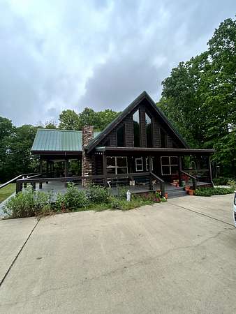5 Acres of Land with Home for Sale in Leoma, Tennessee