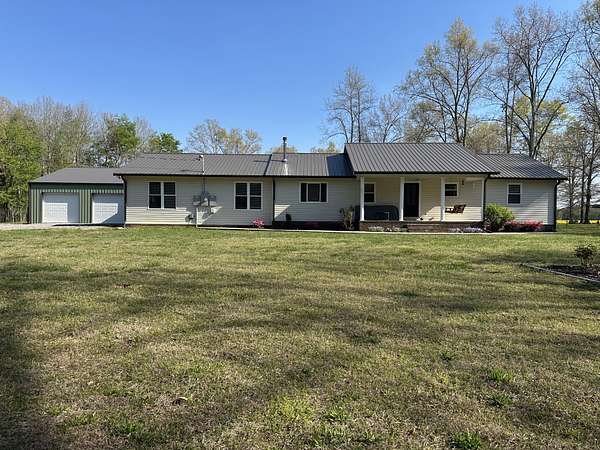 18.5 Acres of Recreational Land with Home for Sale in Manchester, Tennessee