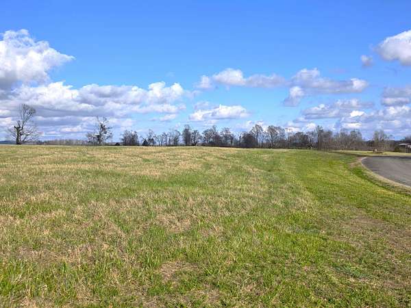 1.54 Acres of Residential Land for Sale in Russell Springs, Kentucky