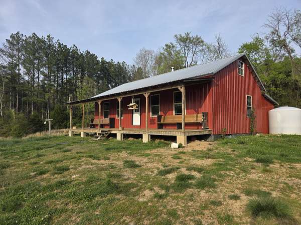 20.5 Acres of Land for Sale in Hartsville, Tennessee