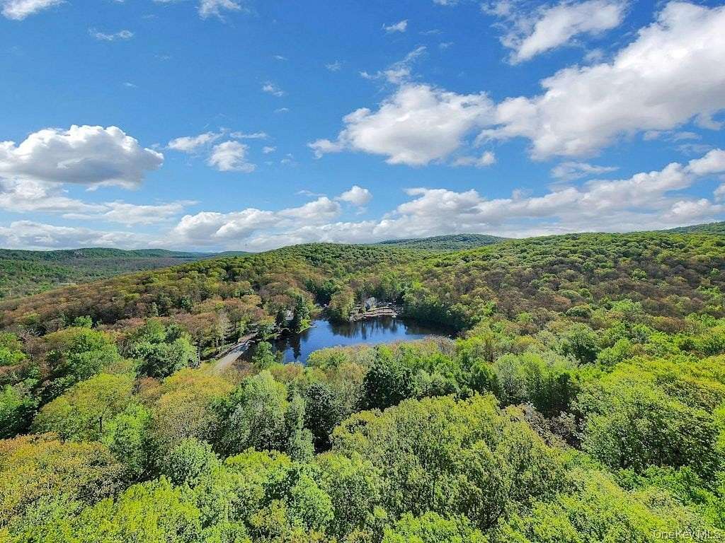 0.16 Acres of Land for Sale in Sloatsburg, New York