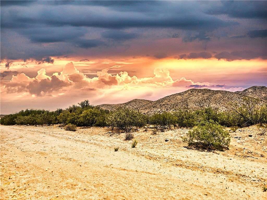 10 Acres of Land for Sale in Kingman, Arizona
