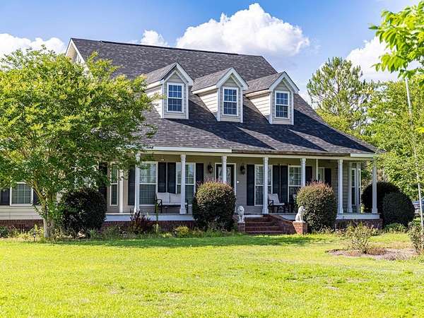 5.63 Acres of Land with Home for Sale in Homerville, Georgia