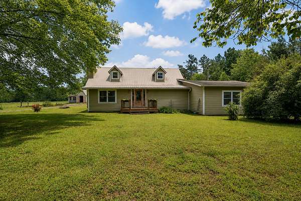 4 Acres of Land with Home for Sale in Summertown, Tennessee