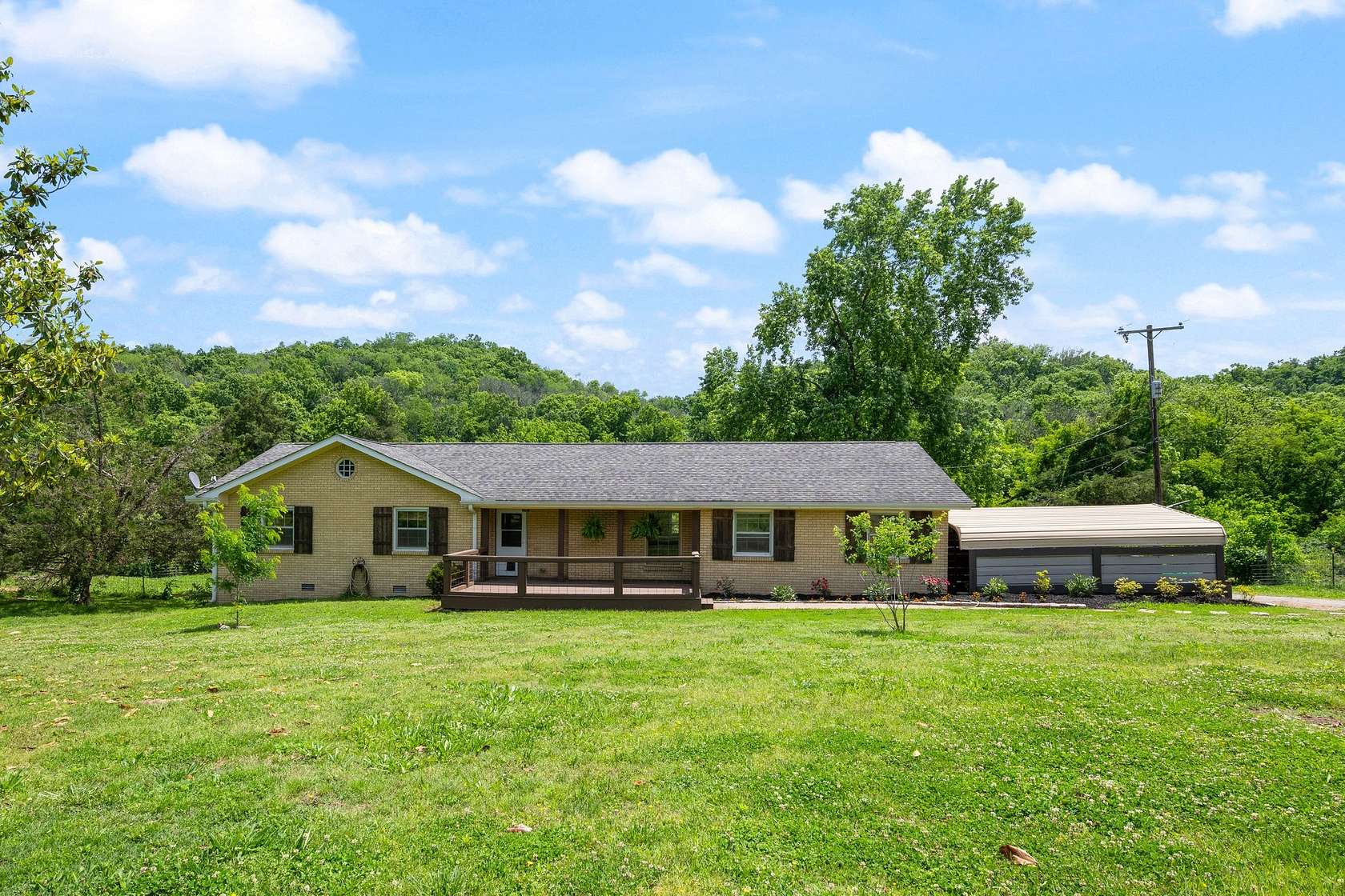 7.77 Acres of Land with Home for Sale in Nashville, Tennessee