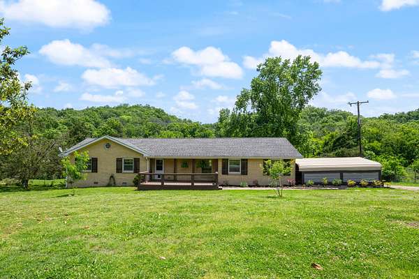 7.77 Acres of Land with Home for Sale in Nashville, Tennessee