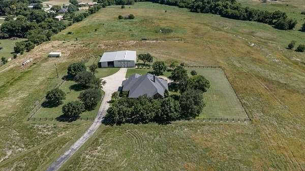 41.3 Acres of Agricultural Land with Home for Sale in Decatur, Texas
