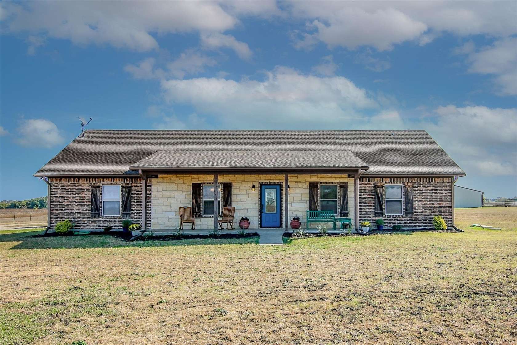 19.9 Acres of Land with Home for Sale in Sherman, Texas