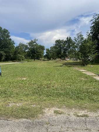 0.14 Acres of Residential Land for Sale in Corsicana, Texas