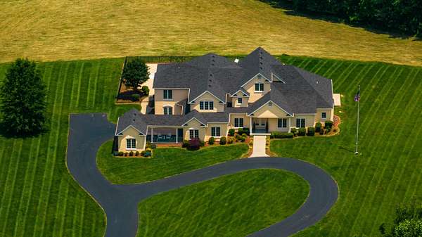 15.5 Acres of Recreational Land with Home for Sale in Jamestown, Kentucky