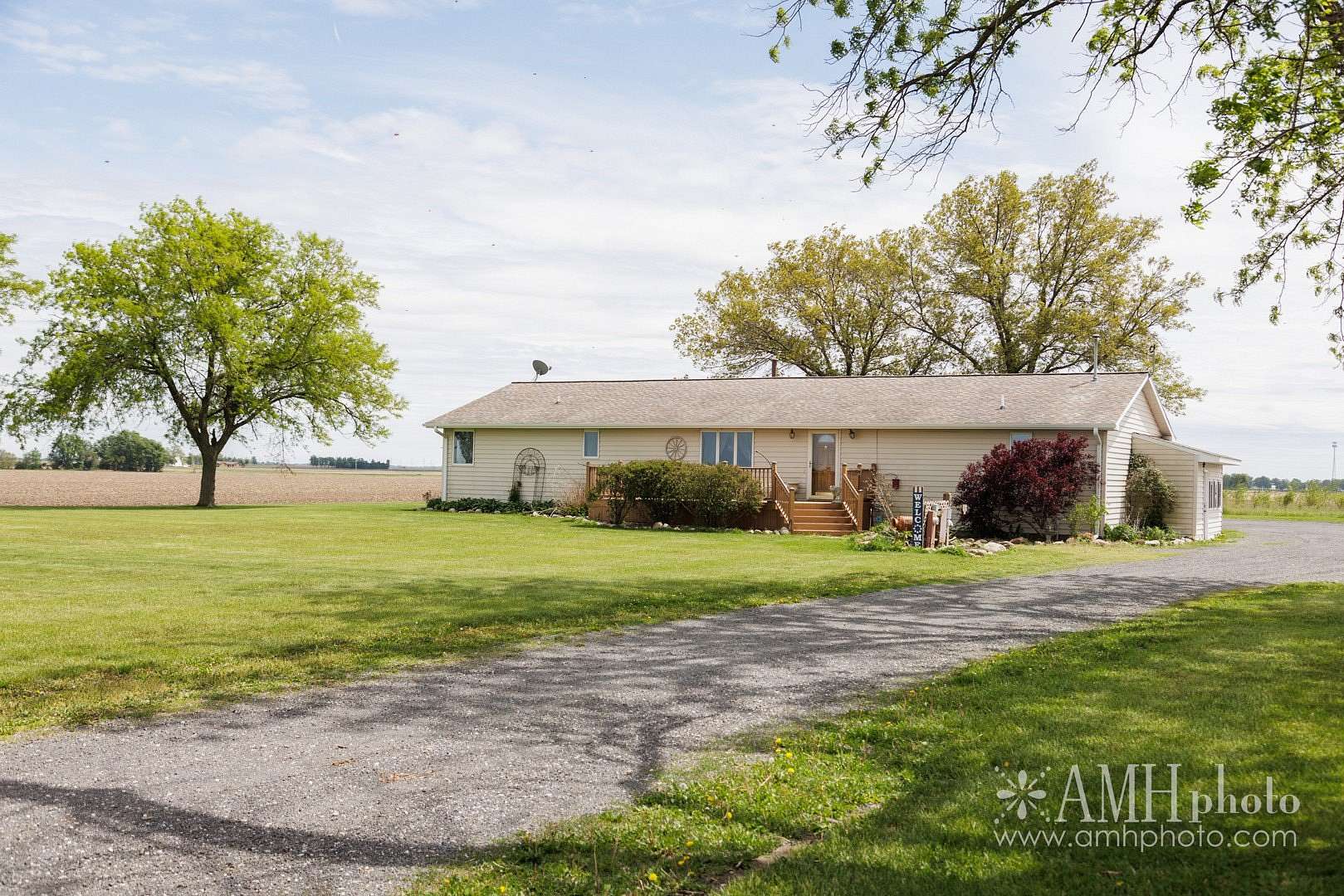 2 Acres of Land with Home for Sale in Bourbonnais, Illinois