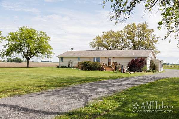 2 Acres of Land with Home for Sale in Bourbonnais, Illinois