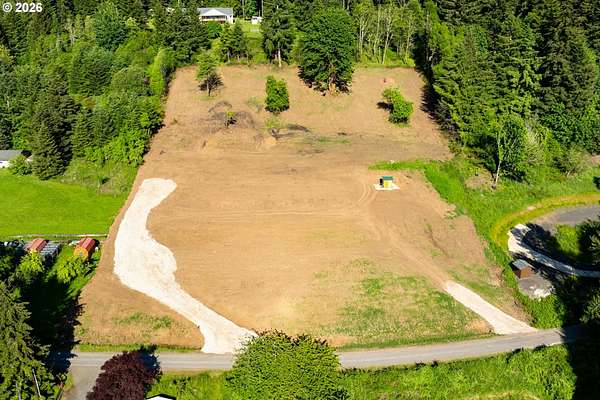 3 Acres of Residential Land for Sale in Kelso, Washington