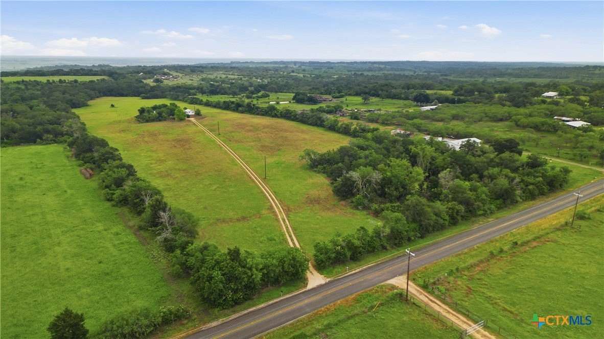 19.7 Acres of Land with Home for Sale in Kingsbury, Texas