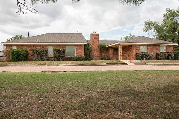 1.62 Acres of Land with Home for Sale in Sweetwater, Texas