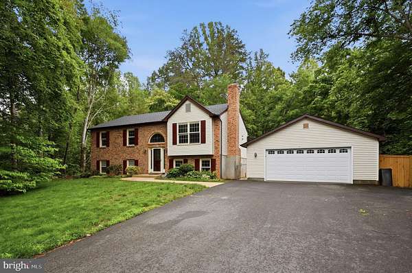 2.22 Acres of Land with Home for Sale in Manassas, Virginia