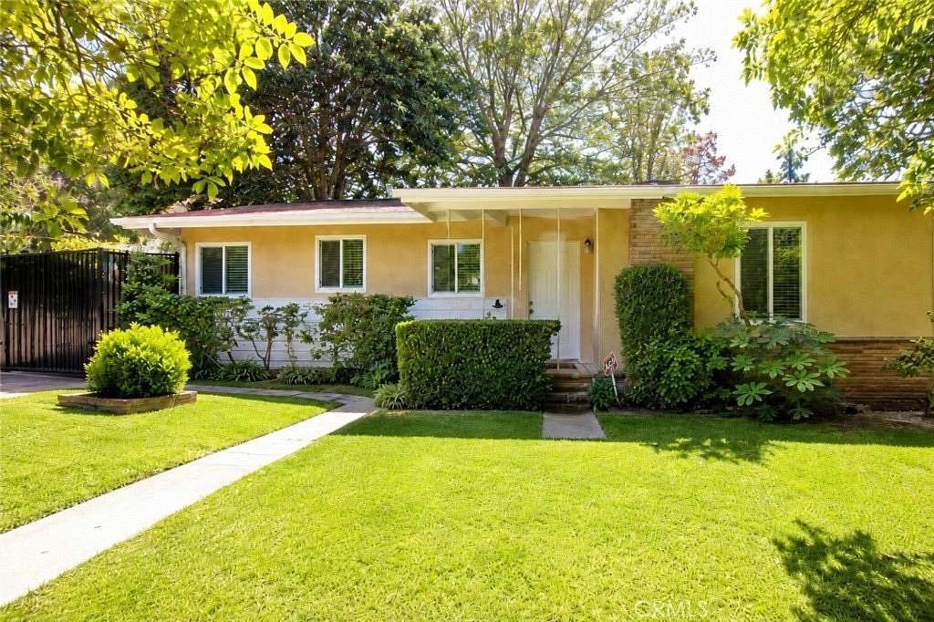 1.62 Acres of Land with Home for Lease in Los Angeles, California