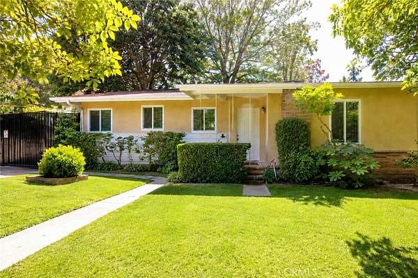 1.62 Acres of Land with Home for Lease in Los Angeles, California