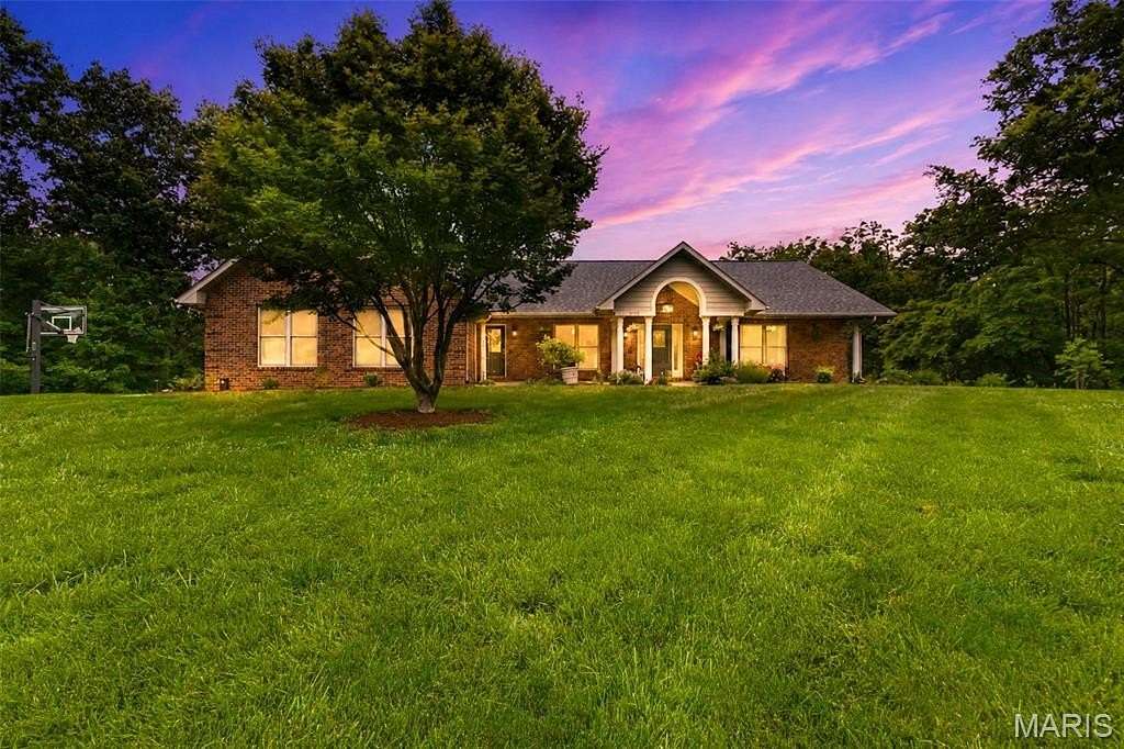 4.78 Acres of Land with Home for Sale in Columbia, Illinois